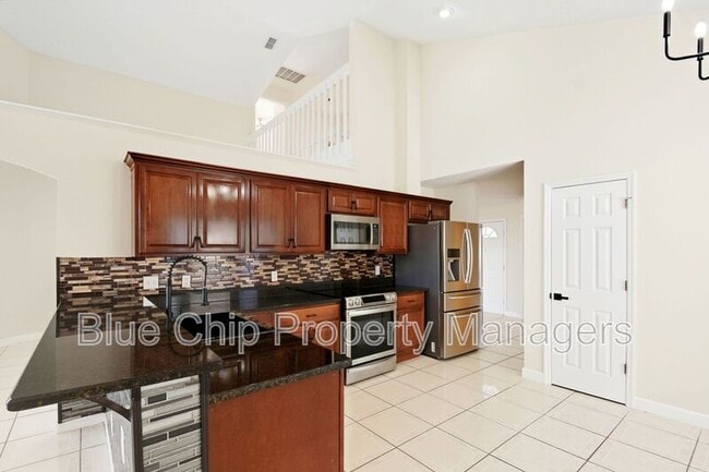 Building Photo - 12630 Lakebrook Dr