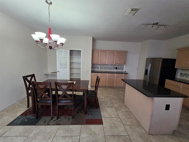 Building Photo - 2715 Riverhollow Ln