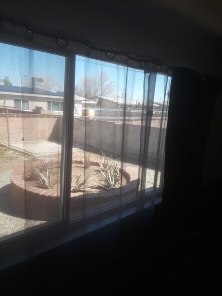 Building Photo - 1503 E Avenue Q6