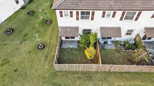 Building Photo - 2650 SE 29th St