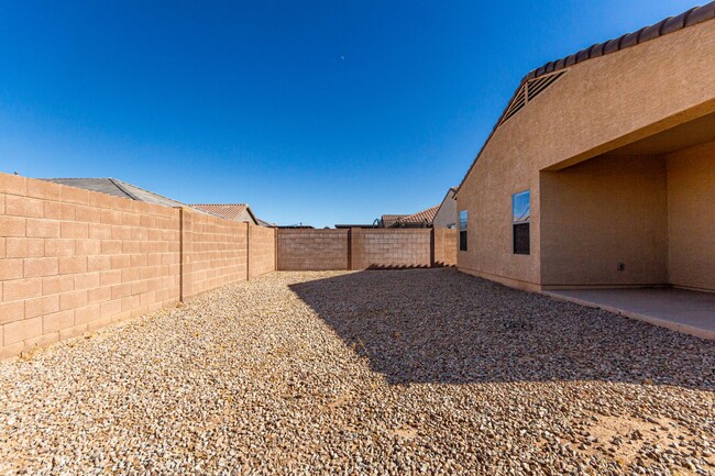 Building Photo - Spacious home in Maricopa!!