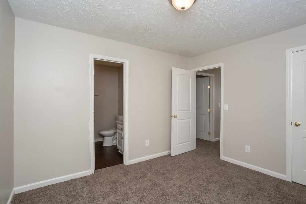 Building Photo - 430 Summer Hill Cir