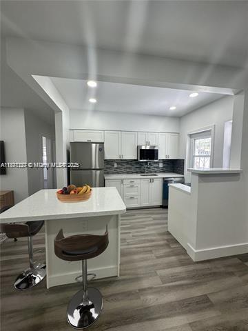 Building Photo - 280 NE 169th St
