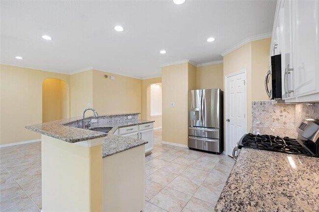 Building Photo - 1240 Pisana