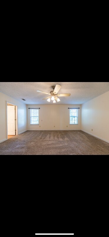 Building Photo - 6065 Val Del Rd