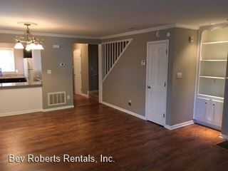 Building Photo - 2 br, 2.5 bath House - 4460 Roller Court