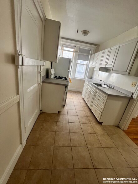 Building Photo - 120 Washington St