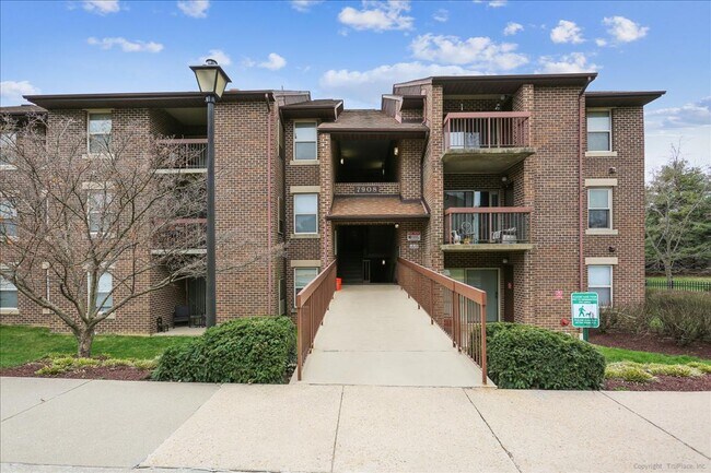 Building Photo - Ground Level Condo in Gaithersburg - 1 bed, 1 bath