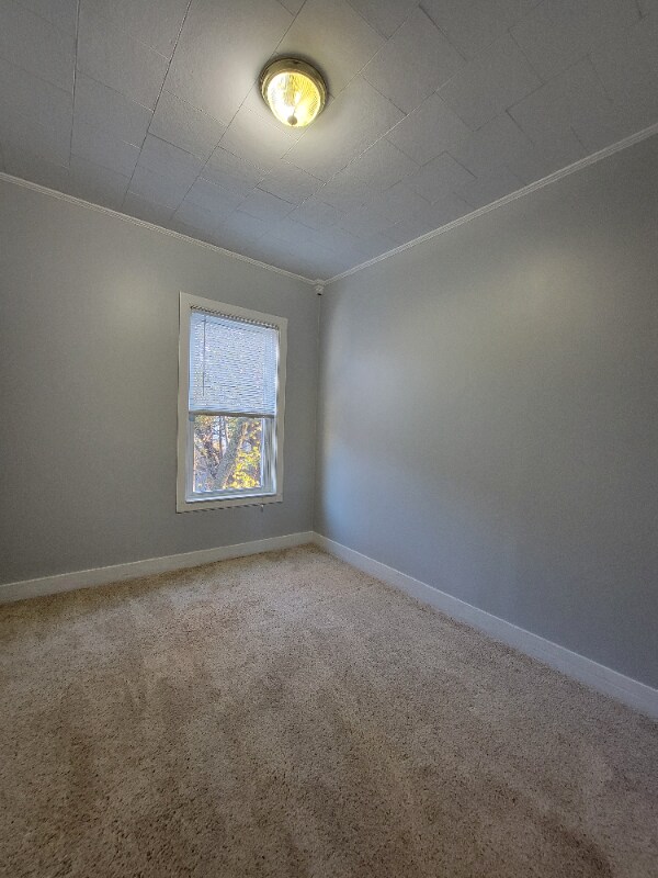 Building Photo - 129 Snow St