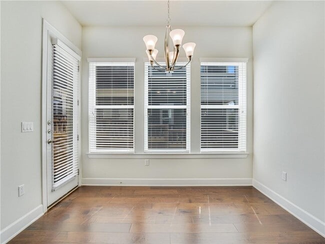 Building Photo - 2704 Zach Scott St