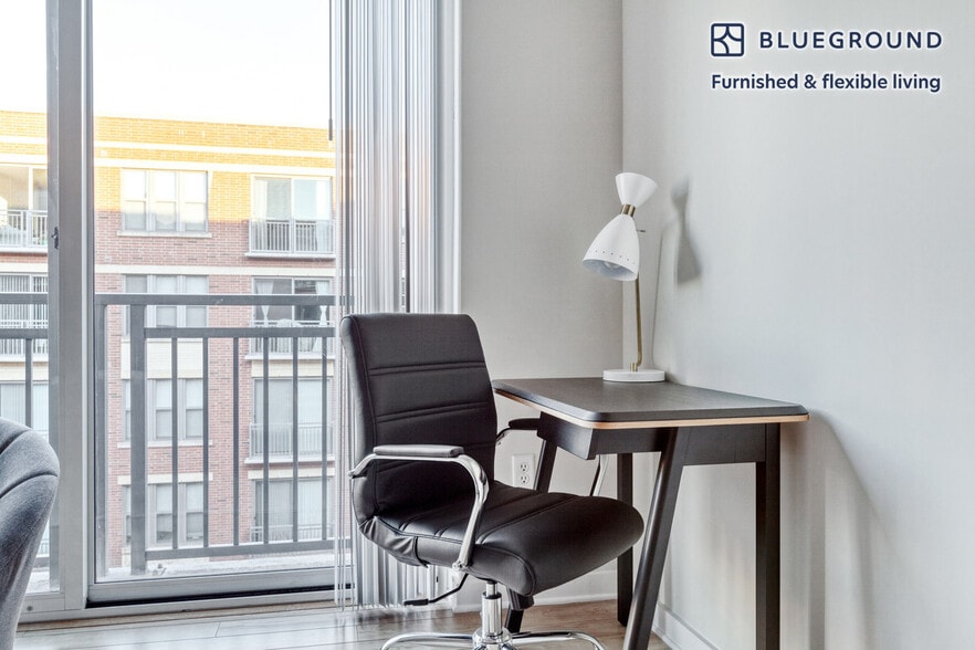 Building Photo - 360 H St NE