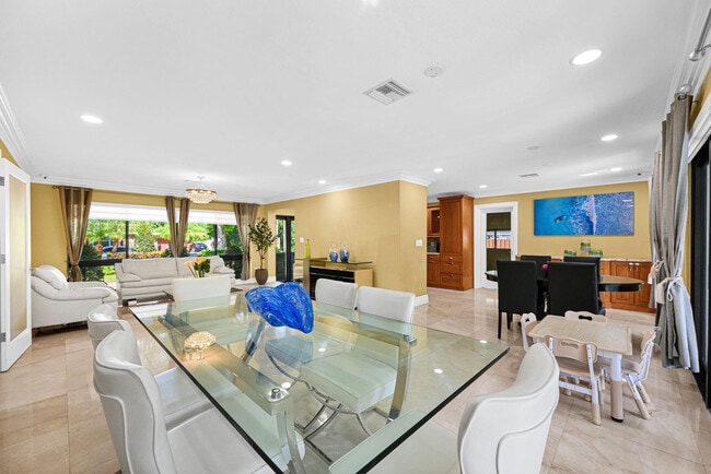 Building Photo - 836 Orchid Dr