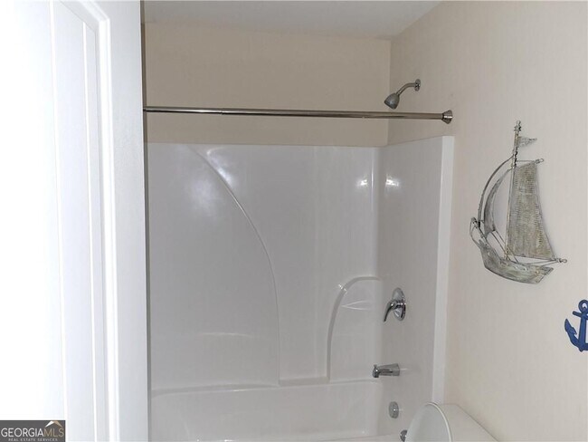 Building Photo - 573 Arrowhead Dr