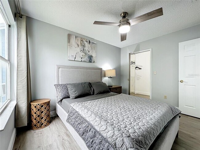 Building Photo - 2731 N Poinciana Blvd