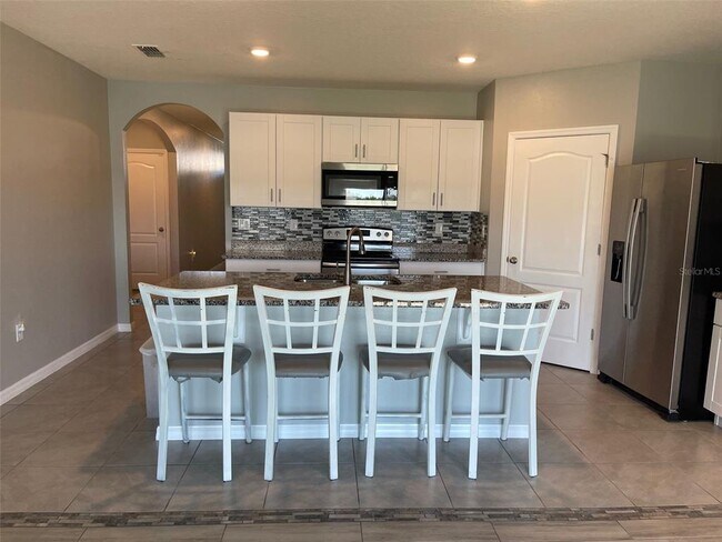 Building Photo - 3307 Summerdale Way