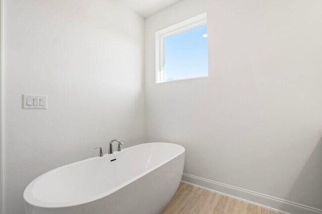 Building Photo - 634 Grove Glen Ct