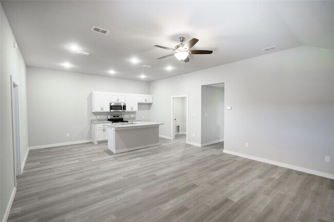 Building Photo - 2702 Baron Ave