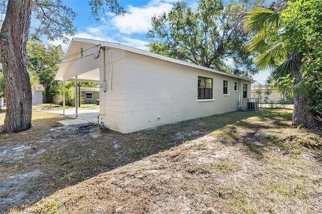 Building Photo - 1773 Tifton Terrace S