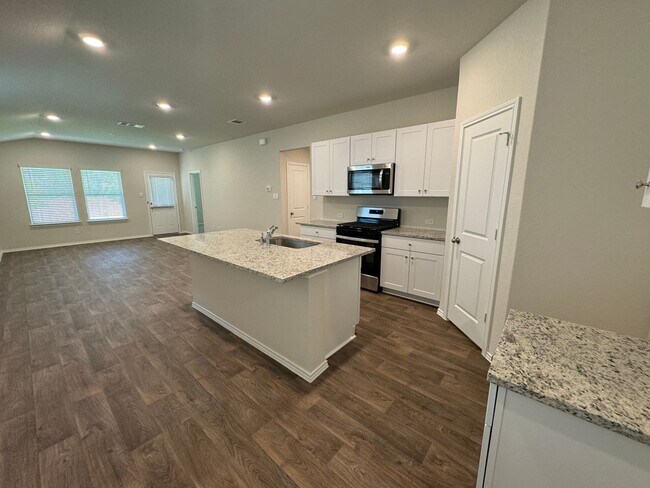Building Photo - ONE STORY | 3 BEDROOM | 2 BATH | BUILT 2024 | RIVERSTONE AT WESTPOINT