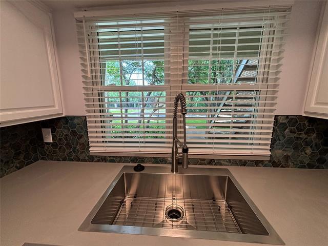 Building Photo - 2535 Wedglea Dr