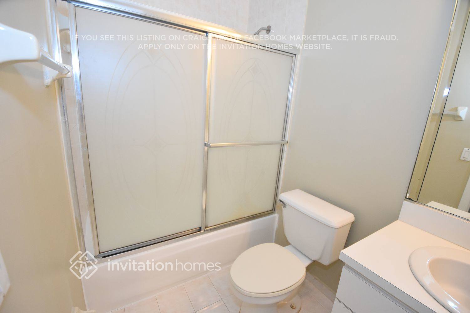 Building Photo - 10522 SW 161st Ave