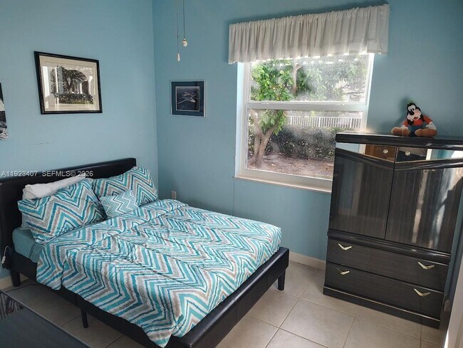 Building Photo - 15802 SW 15th St