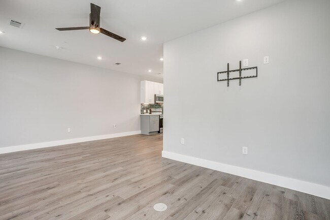 Building Photo - 3146 Forest Park Blvd