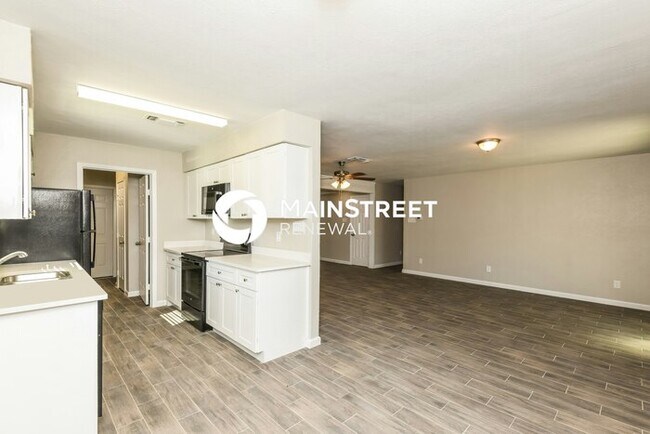 Building Photo - 3 Bedroom Pet-Friendly Home in BURLESON, T...