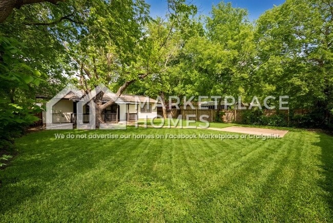 Building Photo - 4605 Brassiewood Dr