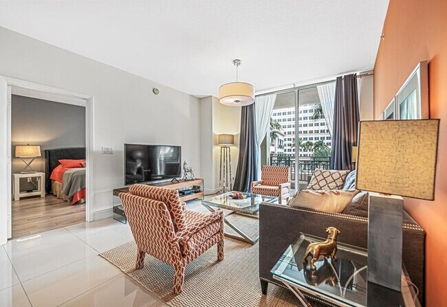 Building Photo - 550 Okeechobee Blvd