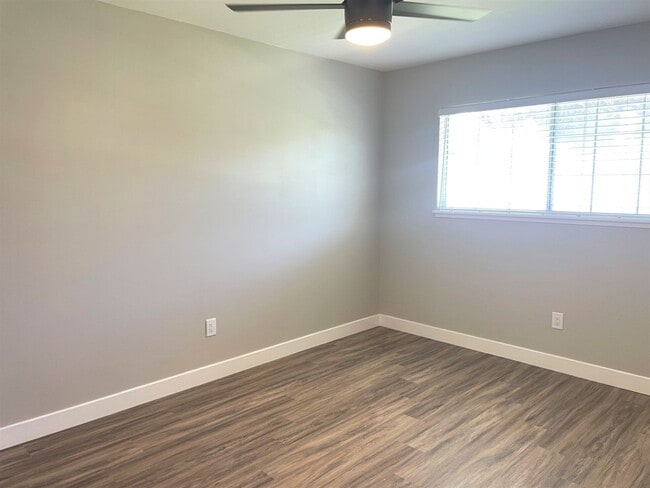 Building Photo - Adorable Riverside Single Story- Just in time for Summer!