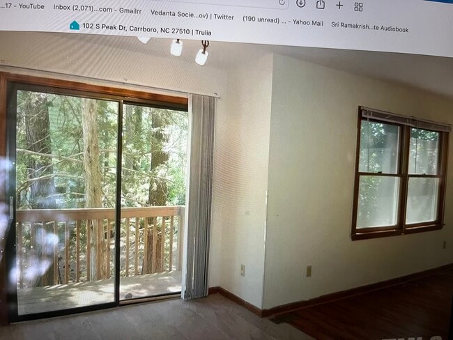 Dining - 102 S Peak Dr