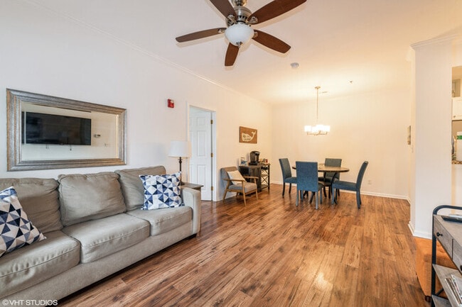 Building Photo - Beach Bliss: Cozy Condo Near Rehoboth & Lewes