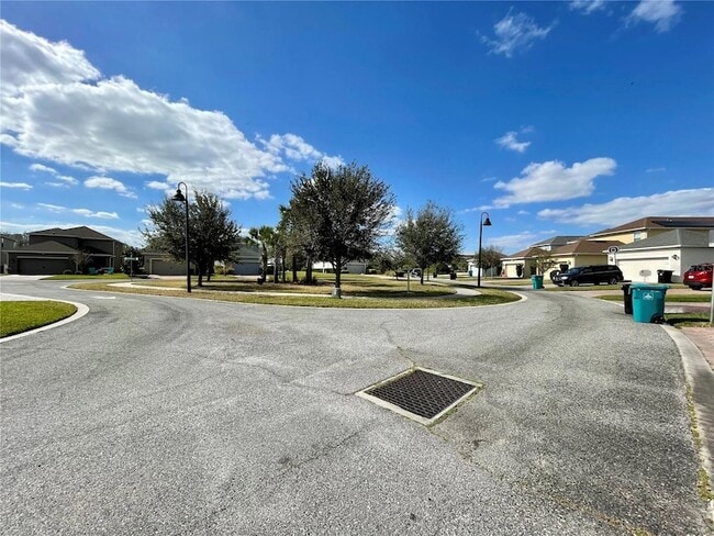 Building Photo - 11854 Sonnet Ave