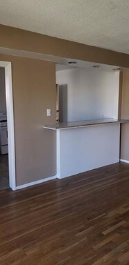 Building Photo - 754 E 84th St