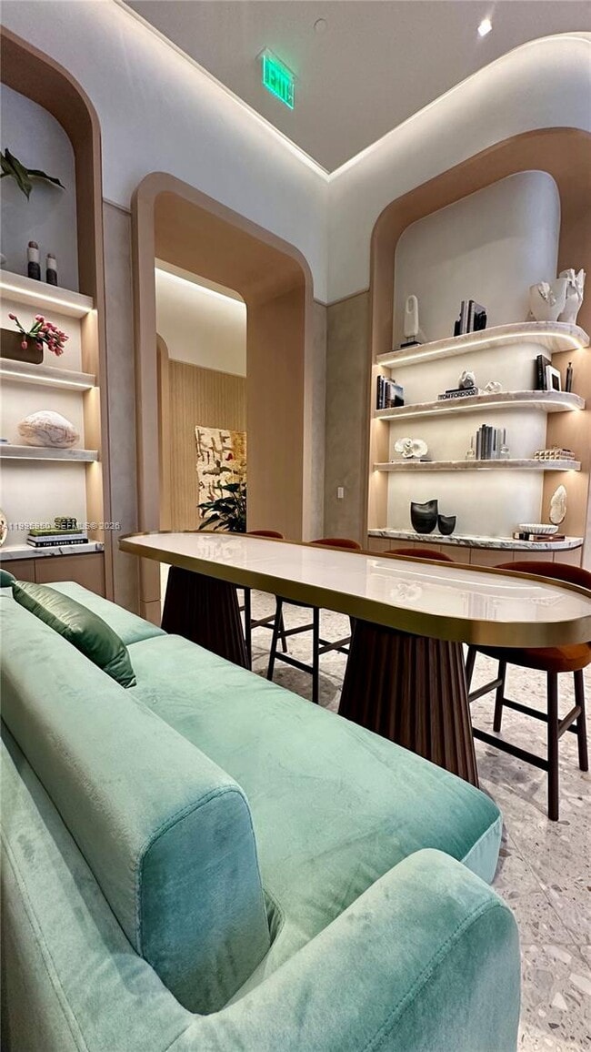 Building Photo - 77 SE 5th St