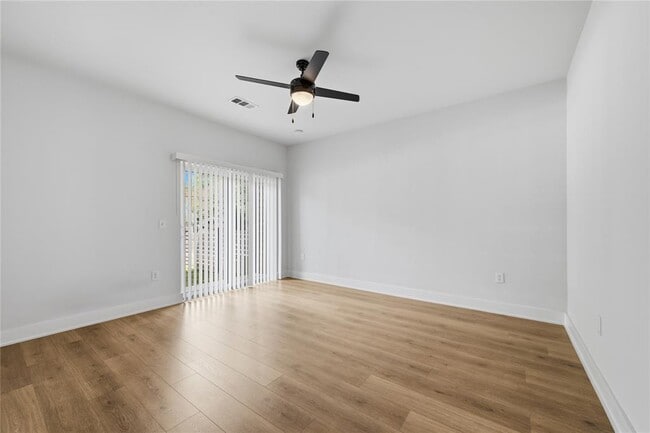 Building Photo - 3101 Govalle Ave