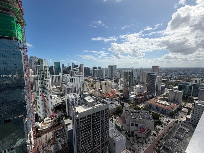 Building Photo - 398 NE 5th St