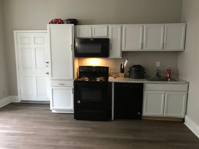 Building Photo - 286 N Bellefield Ave