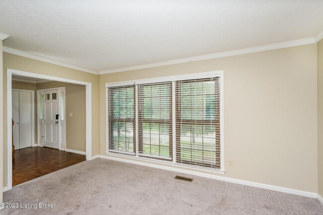 Building Photo - 8105 Thornwood Rd