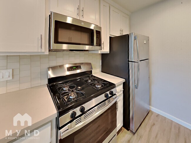 Building Photo - 2336 Villanova Cir