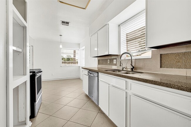 Building Photo - 7302 Redding Rd