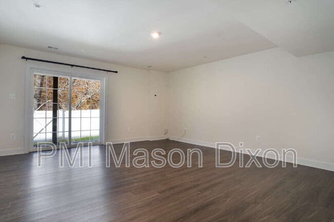 Building Photo - 9105 Fox Stream Way