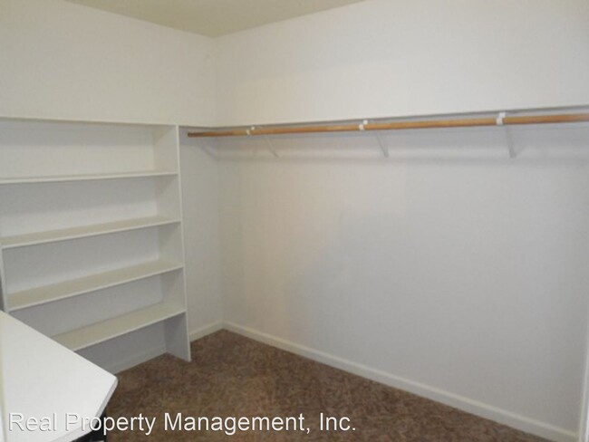 Building Photo - 4 br, 2 bath House - 2941 Shadowbrook Ln