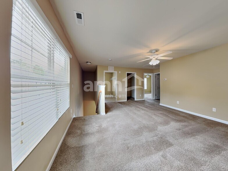 Building Photo - 3617 Althorp Dr