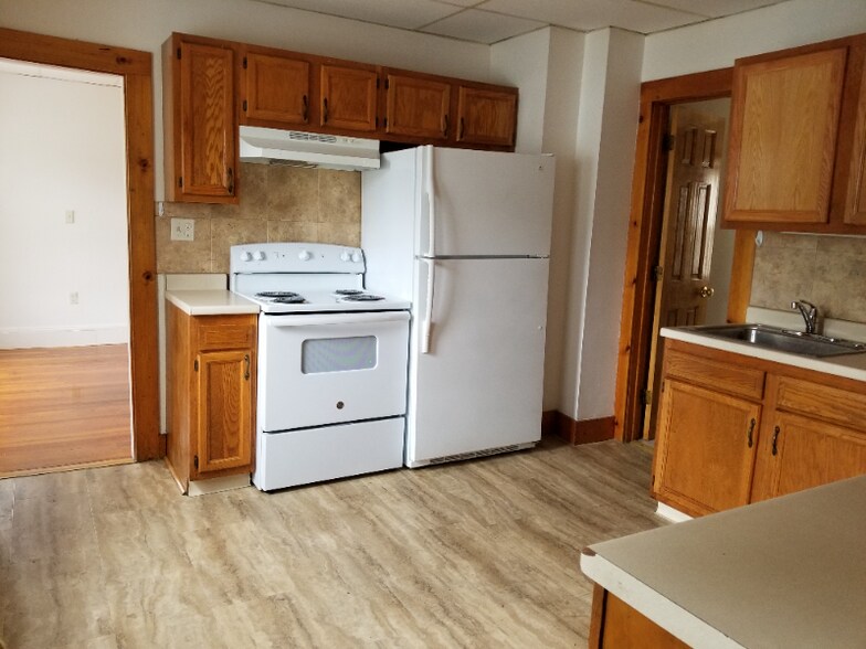 Building Photo - 349 Hampden St