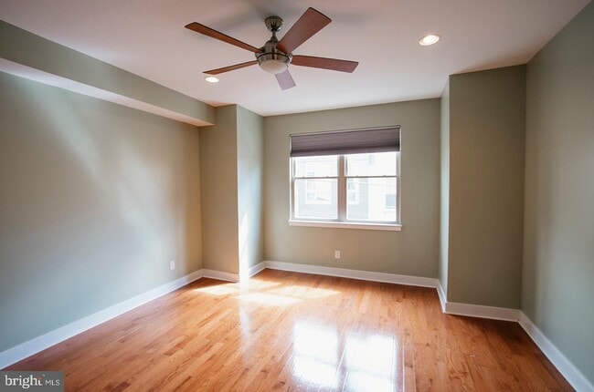 Building Photo - 1727 Annin St