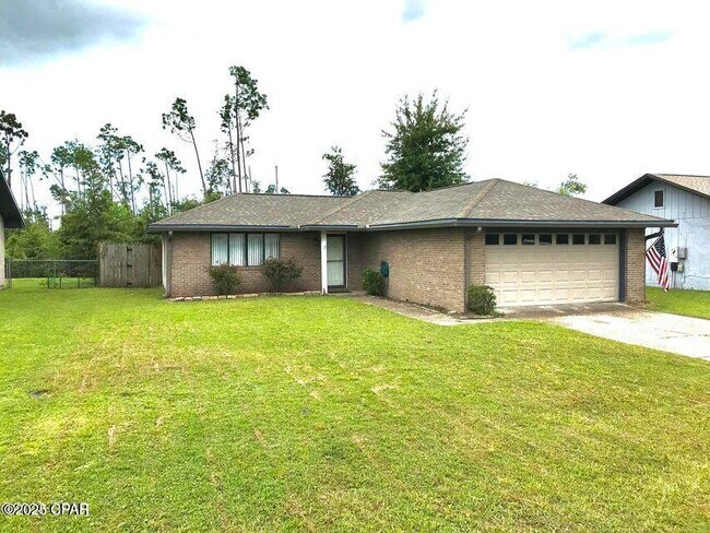 Primary Photo - 209 Acme Ln