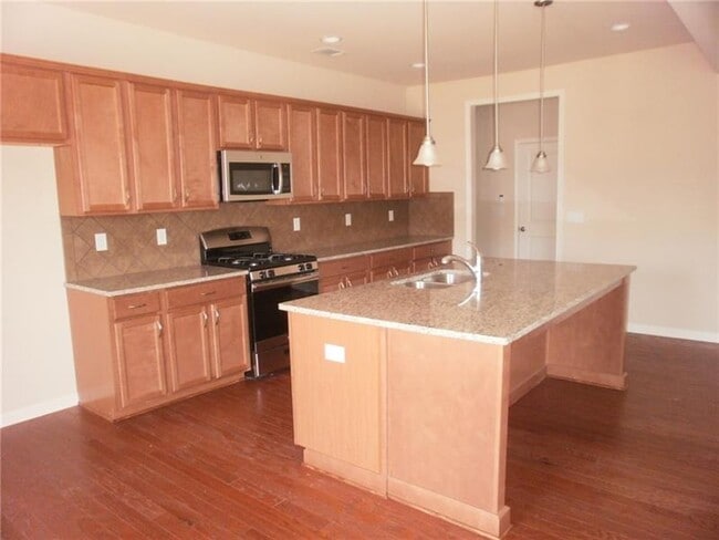 Building Photo - 4910 Plainsman Cir