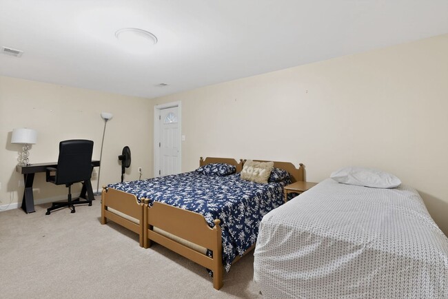 Building Photo - 13641 Breezy Meadow Ln